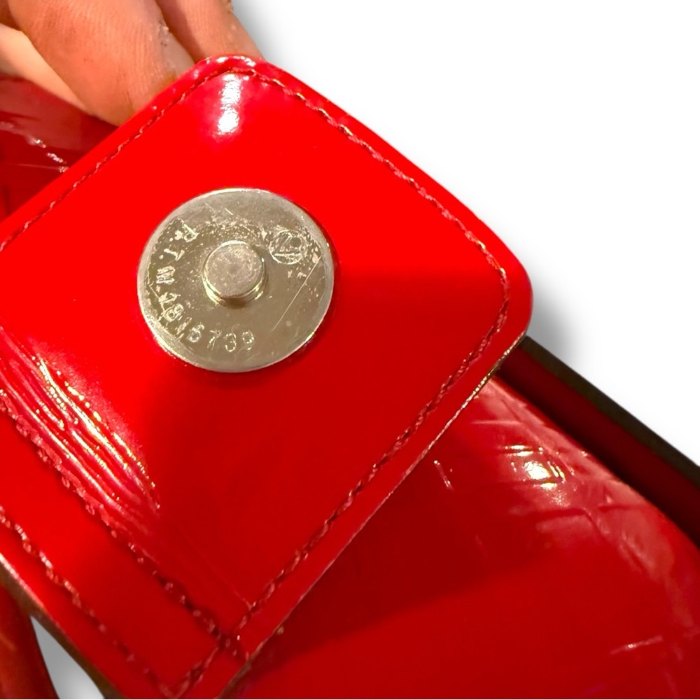 Authentic Burberry Red Patent Leather Embossed Check Design  Tote Bag - Picture 10 of 14